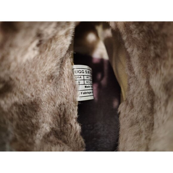 UGG Size 6 Lynnea Chestnut Studded Distressed Clog Boot Foldover Shearling Cuff - Picture 9 of 11